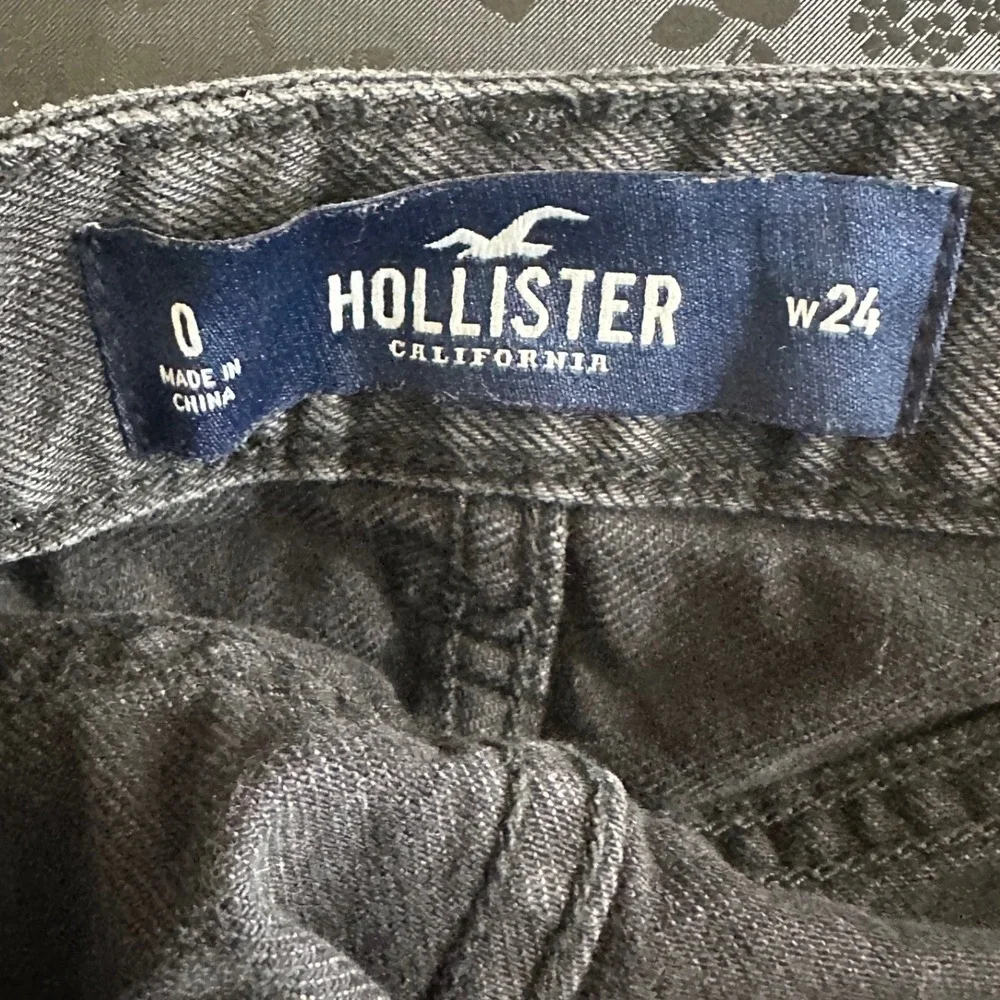 Hollister High Rise Denim Skirt Size 0 / W24 Black Distressed Frayed Hem Grunge